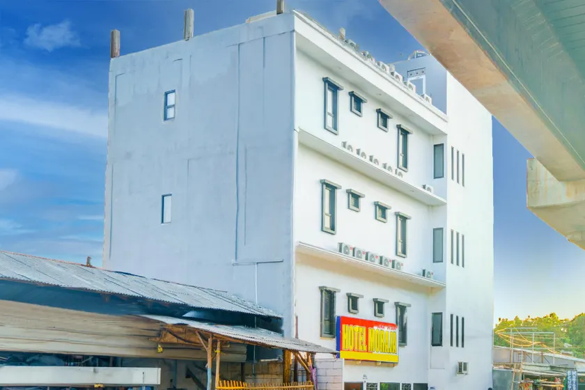 OYO 93133 Hotel Moraja Near Stikes Abdi Nusantara - Image 1