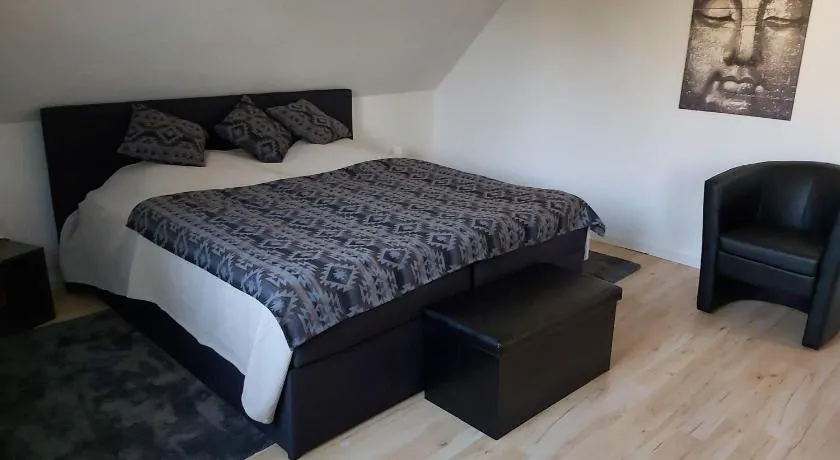 Top-Apartment - Image 1