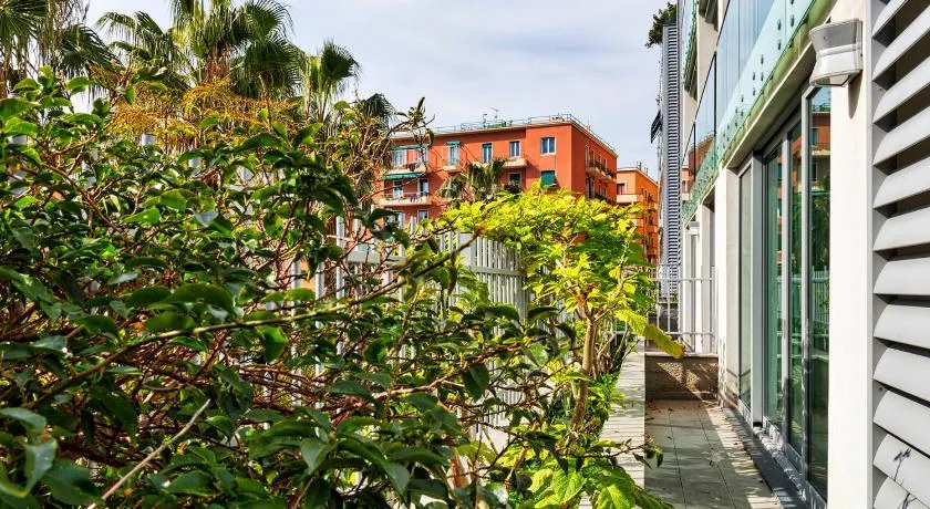 Viviboccadasse - Glicine By Wonderful Italy - Image 1