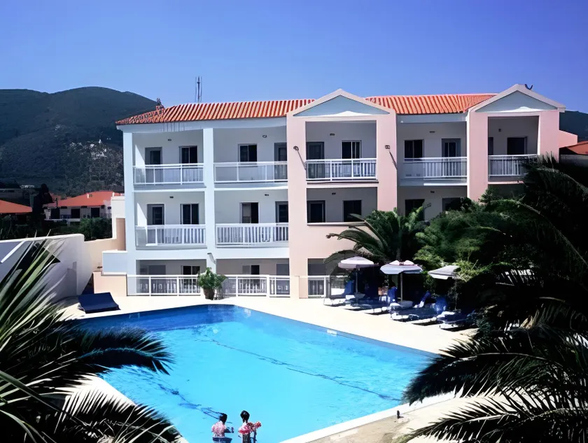 Dolphin Hotel - Image 1