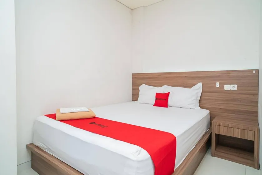 RedDoorz Plus @ Jalan Pemuda Timur Bojonegoro - Image 1