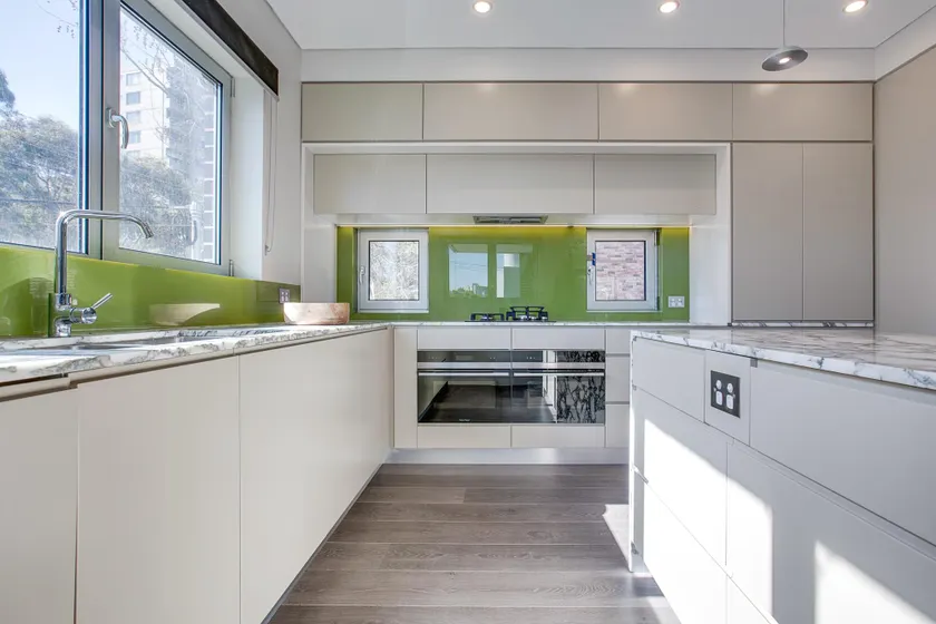 Spacious 2-Bed Apartment Close to City - Image 1