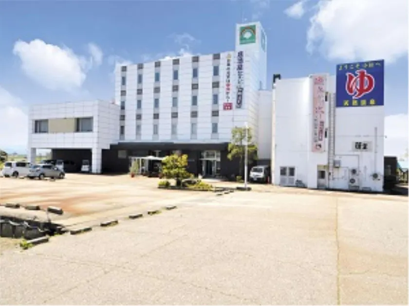 Komatsu Green Hotel - Image 1