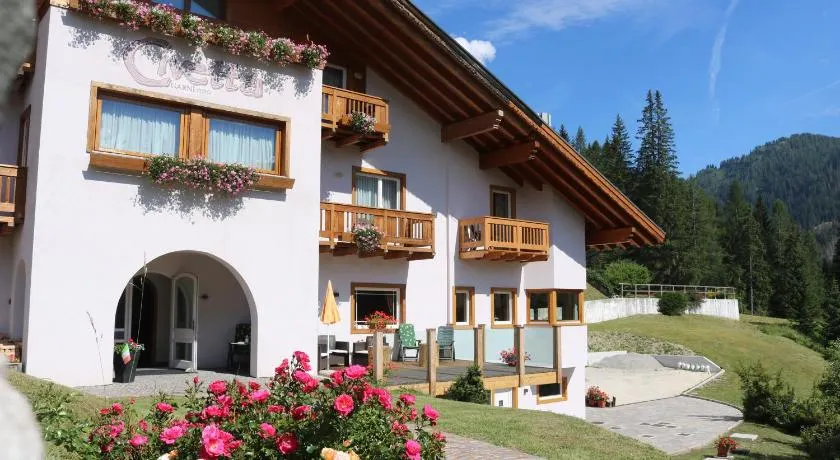 Hotel Garni Civetta - Image 1