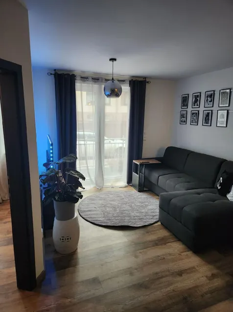 Schöne Ferienwohnung mit Balkon und Parkplatz - Image 1
