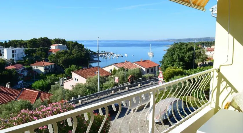Apartman Frane Krk with free parking place - Image 1