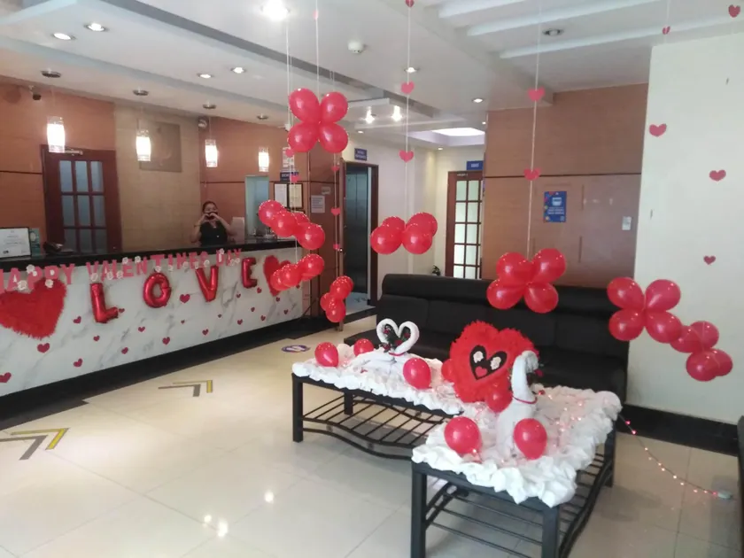 Nice Hotel Pasig - Image 1