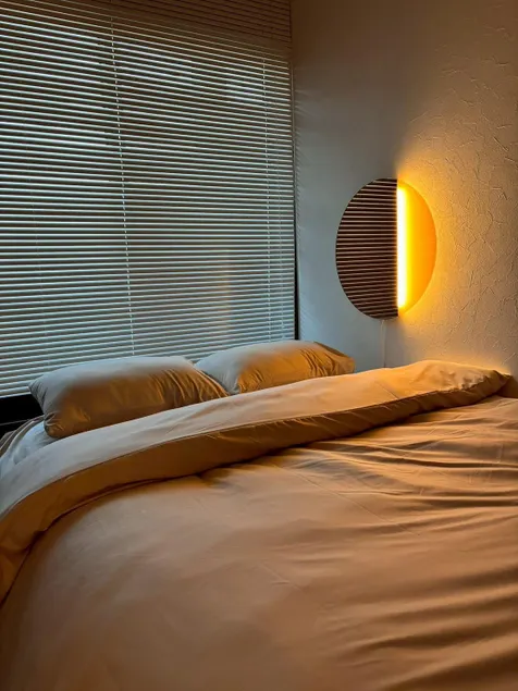 NEW! Excellent airport access, max 4ppl - Image 1