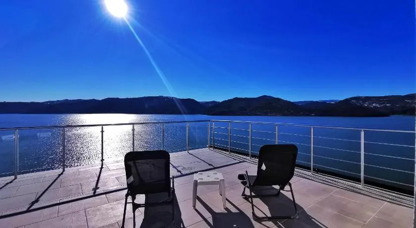 Lakeview-Estate ApartHotel - Image 1
