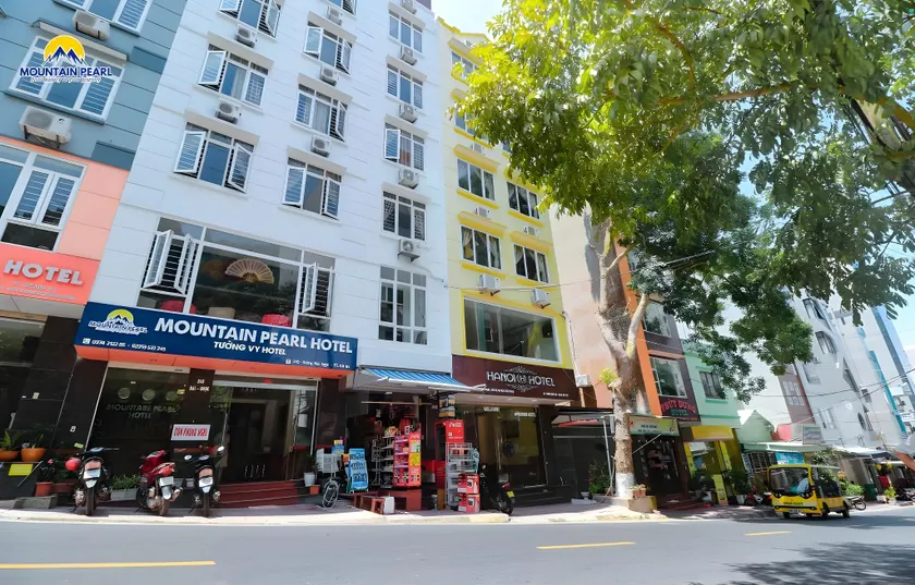 PEARL HOTEl - Image 1
