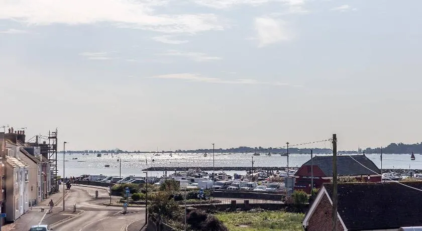 Reel Time - Beautiful Townhouse a Stone's Throw from Poole Quay - Image 1