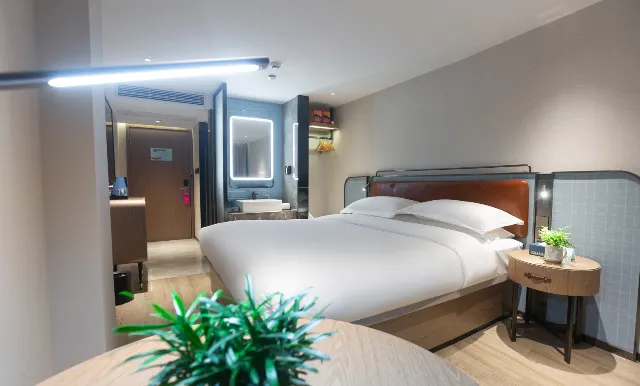 Echarm Hotel Yueyang Jinwei City Square - Image 1
