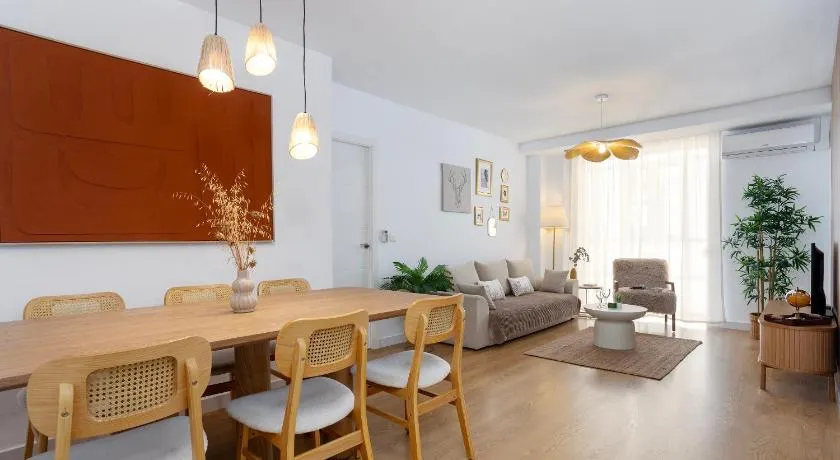 Exclusive Apartments Plaza Merced - Image 1