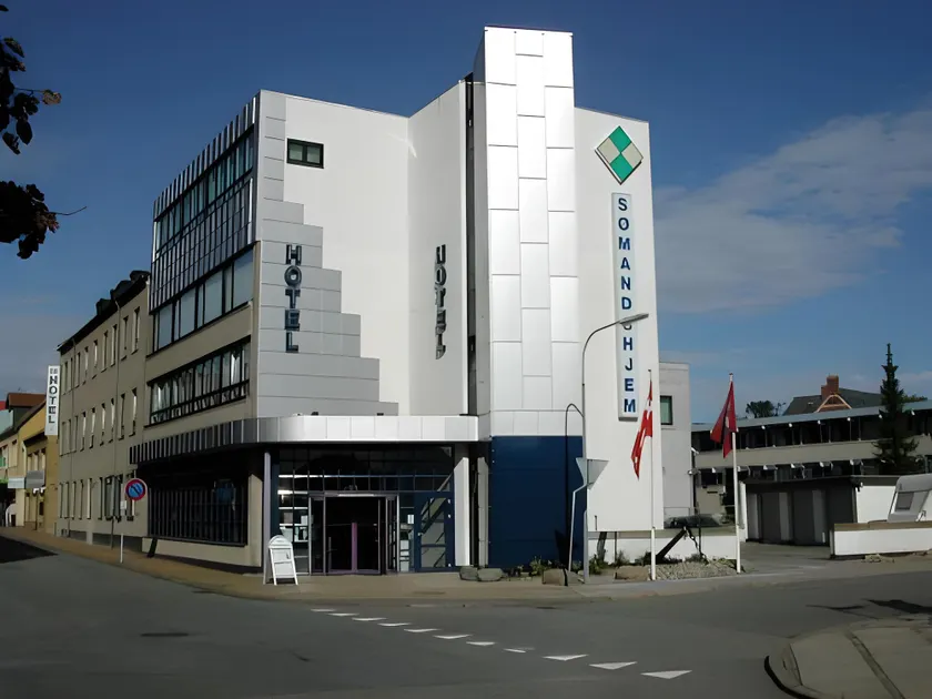 Hotel Frederikshavn - Image 1