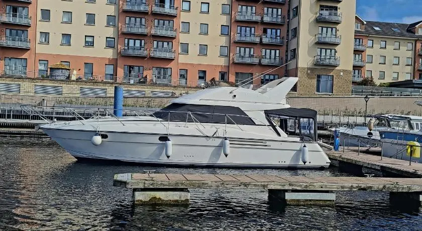 Shannon River Escape in the center of Athlone - Image 1