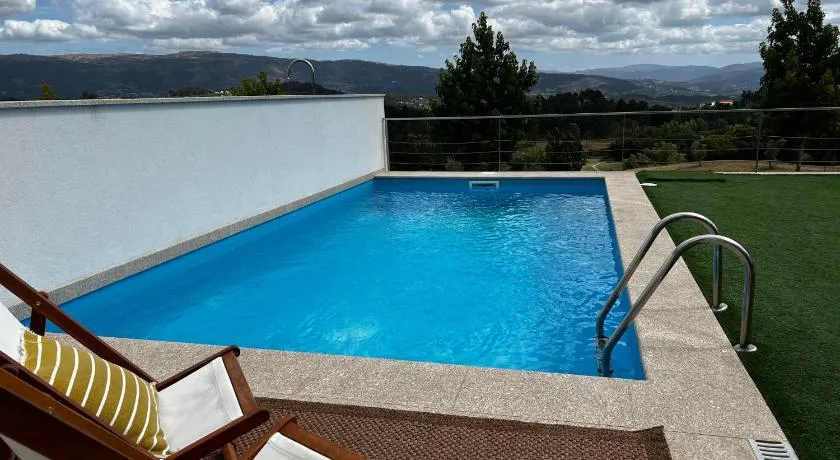 Moradia Vila Golfe - Image 1