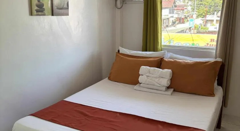 Leonardo Hostel - Image 1