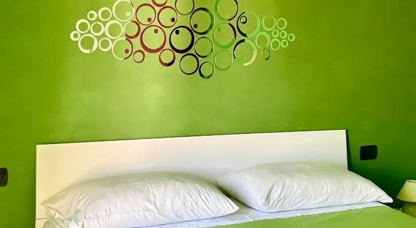 Color House Malpensa B&B - Image 1