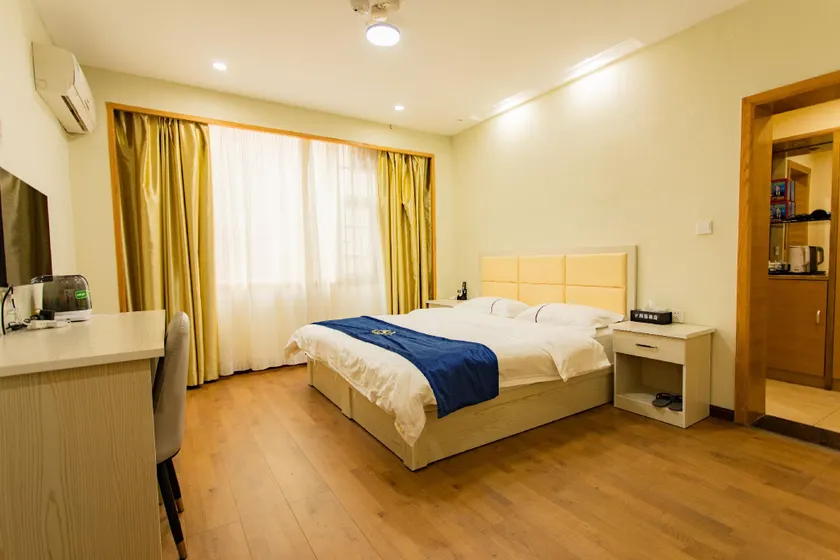 Yandang Hotel - Image 1