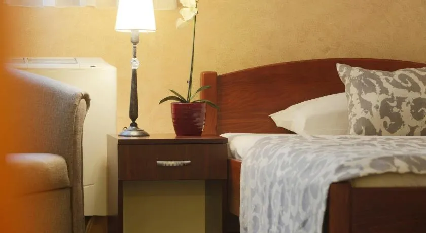Accommodation Tara - Image 1