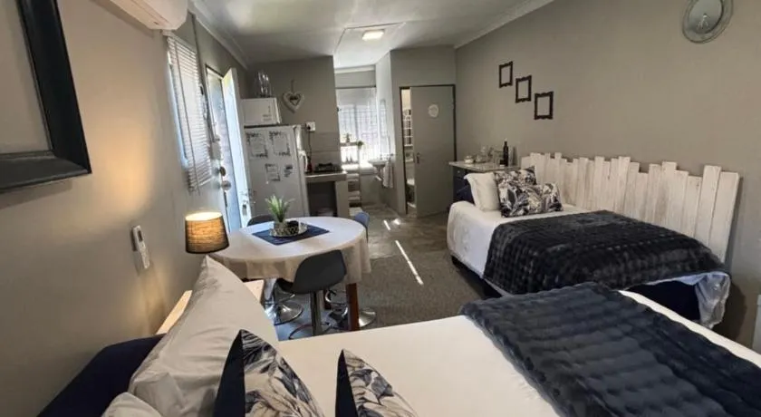 Stellies Accommodation - Room 1 - Image 1