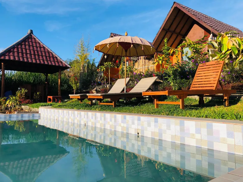 Bukit Catu Bungalows - Image 1
