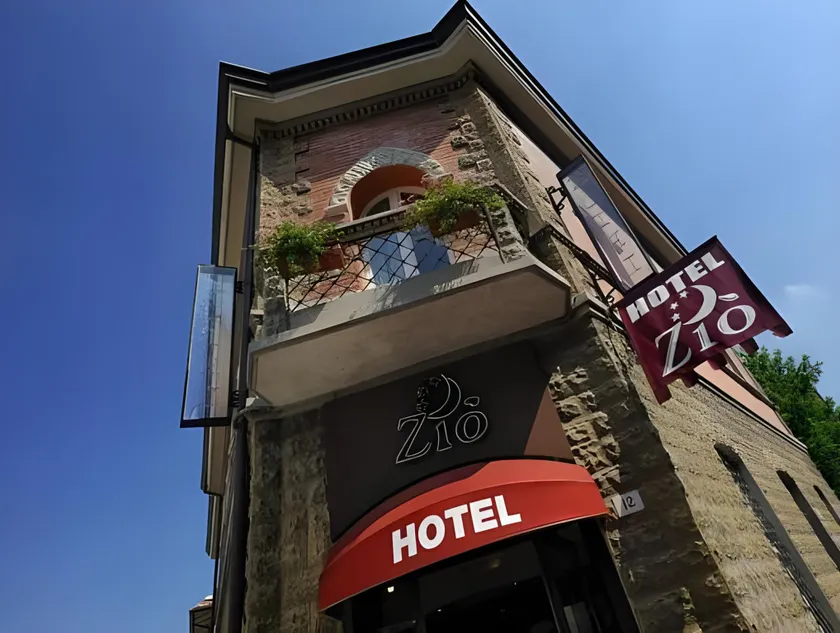 Hotel Ziò Imola - Image 1