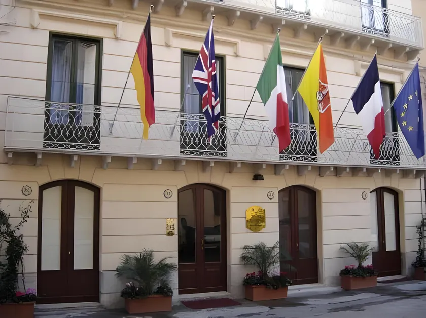Le Chiavi Di San Francesco Hotel Residence - Image 1