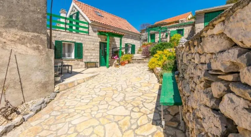 Holiday home Kuzmino - Image 1