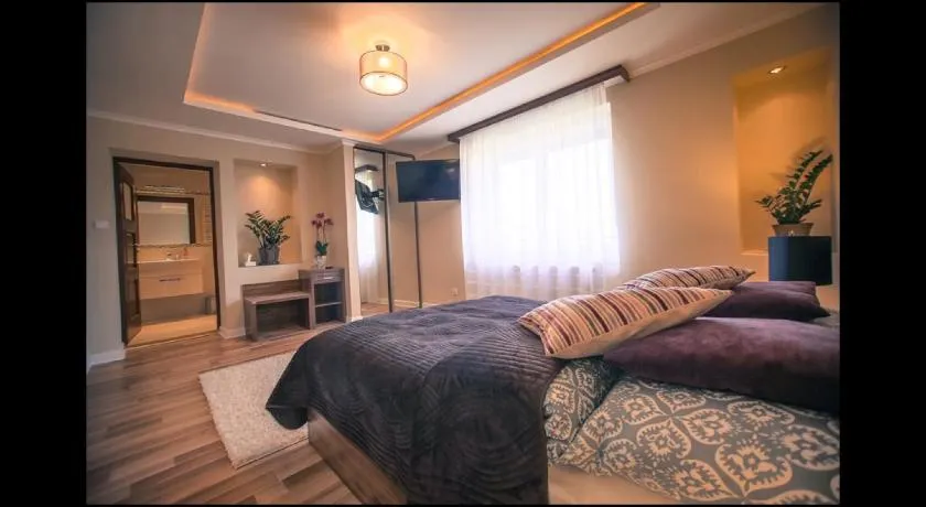 PIANO CAFE b&b - Image 1