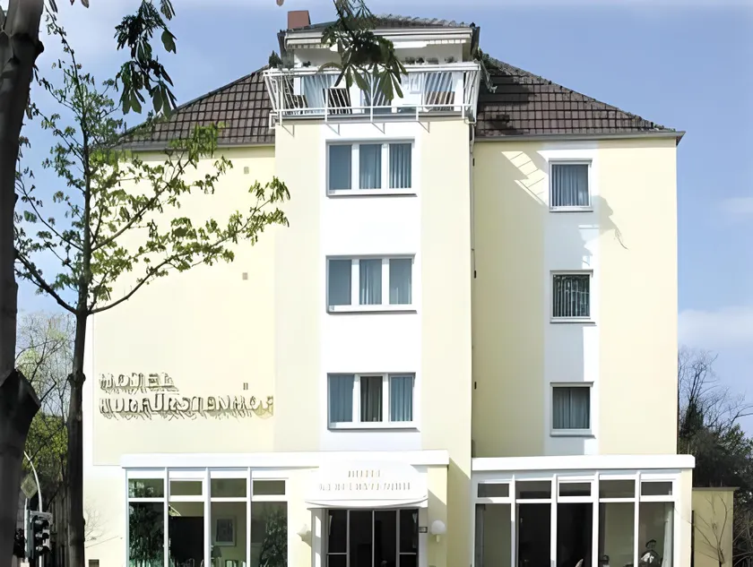 Hotel Kurfürstenhof - Image 1