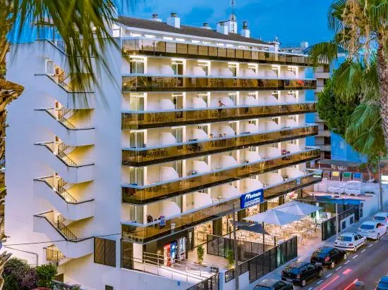 Aparthotel Marinada - Image 1
