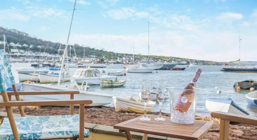 1 Bed in Teignmouth oc-s30459 - Image 1