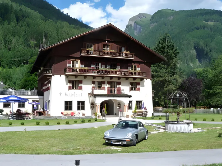 Hotel Schlosswirt - Image 1
