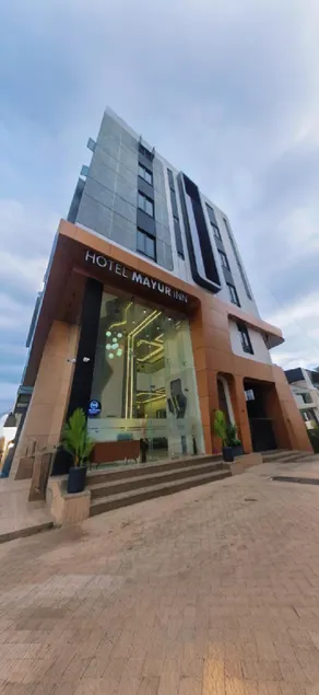 Hotel Mayur Inn - Image 1