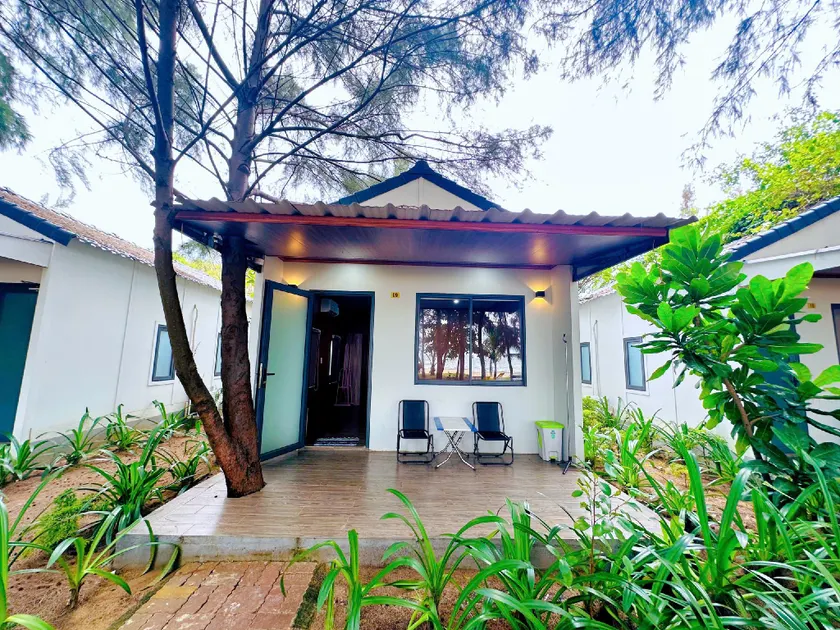 Khu Camping & Homestay Ven Biển - Image 1