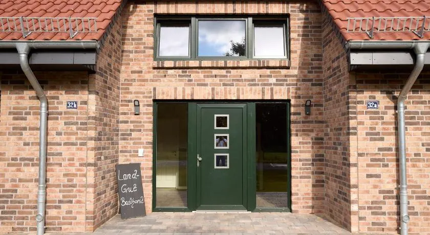 Landgut Basthorst - Image 1
