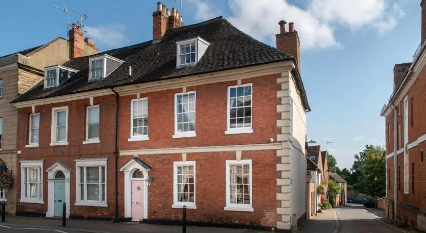 Warwick Centre Townhouse Castle views - Image 1