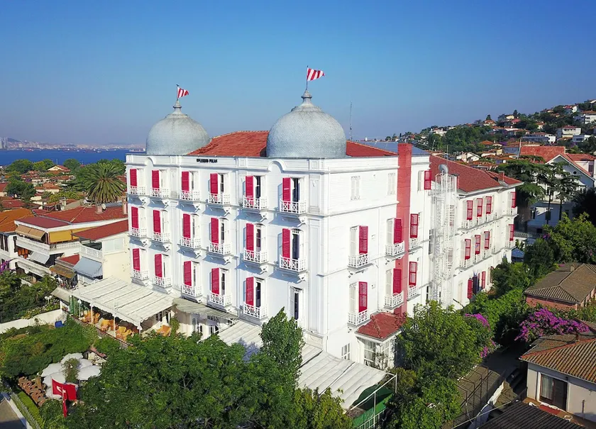 Büyükada Splendid Palace Hotel - Image 1