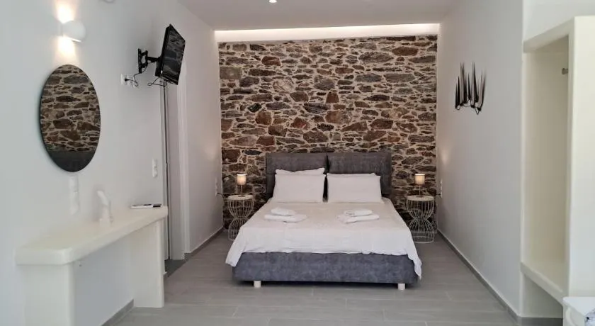 Arkesini Apartments - Image 1