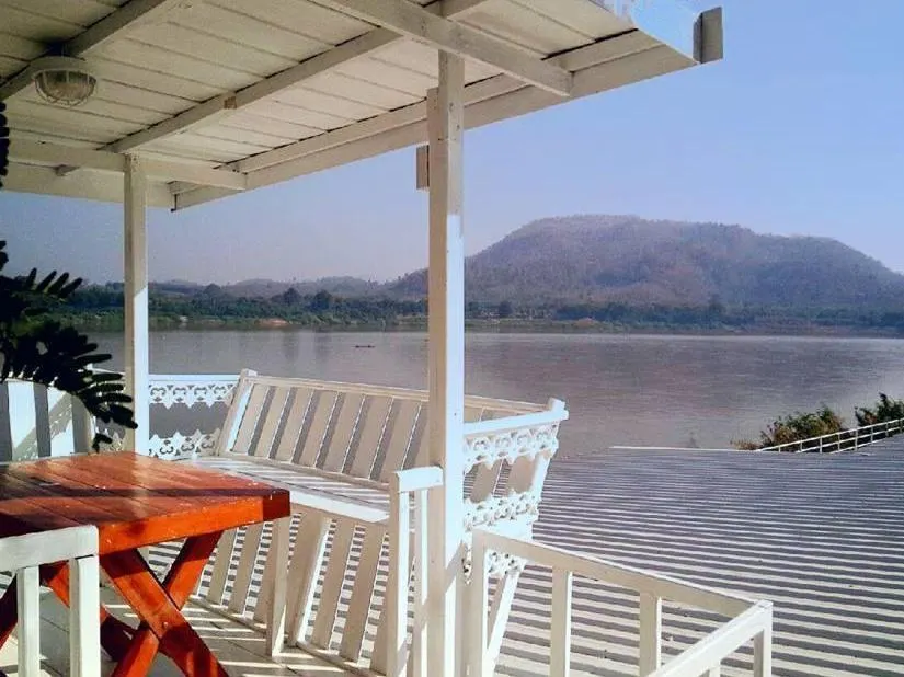 Aenguy Sabey Chiangkhan Homestay - Image 1