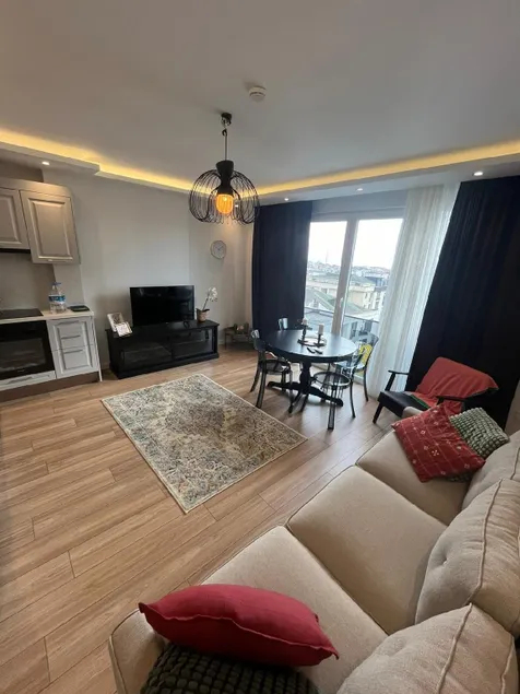 Suadiye Bostanci Luxury 2 Bedroom Apartment with Pool - Image 1