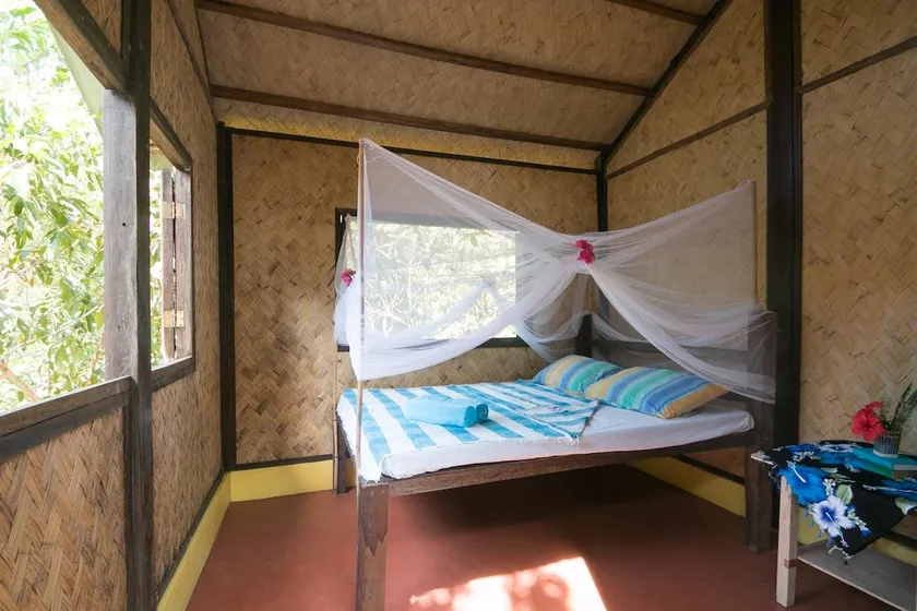 Busuanga Backpackers - Image 1