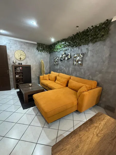 Exquisite 3-bedroom Duplex Penthouse with Jacuzzi in Valletta Centre - Image 1
