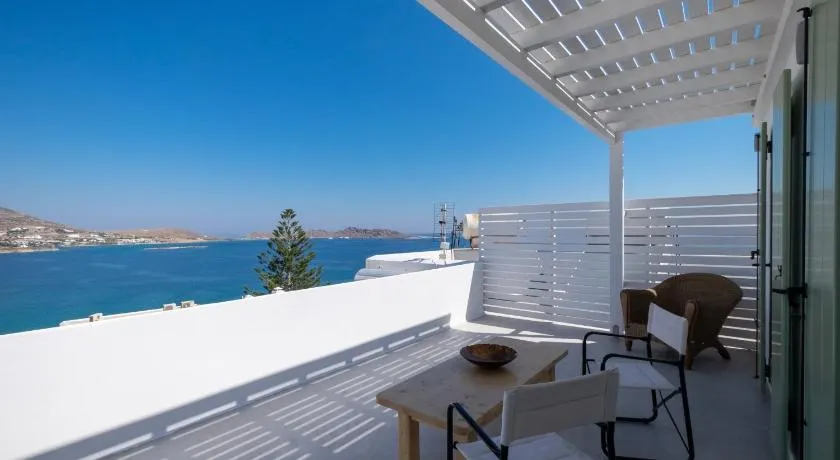 Lorenzo Studios and Suites Paros - Image 1