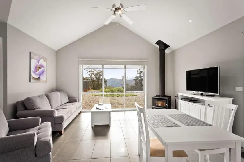 Ironbark Cottage - Image 1