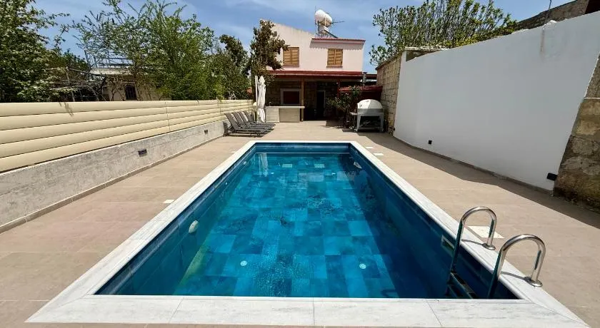 Authentic 5 Bedroom Stone Villa with Pool in Kathikas - Image 1