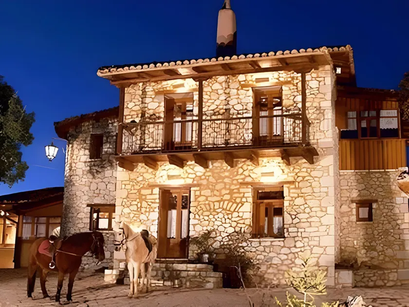 Elaion Guesthouse - Image 1