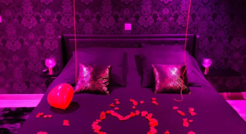 Loveroom LovaLova - Image 1