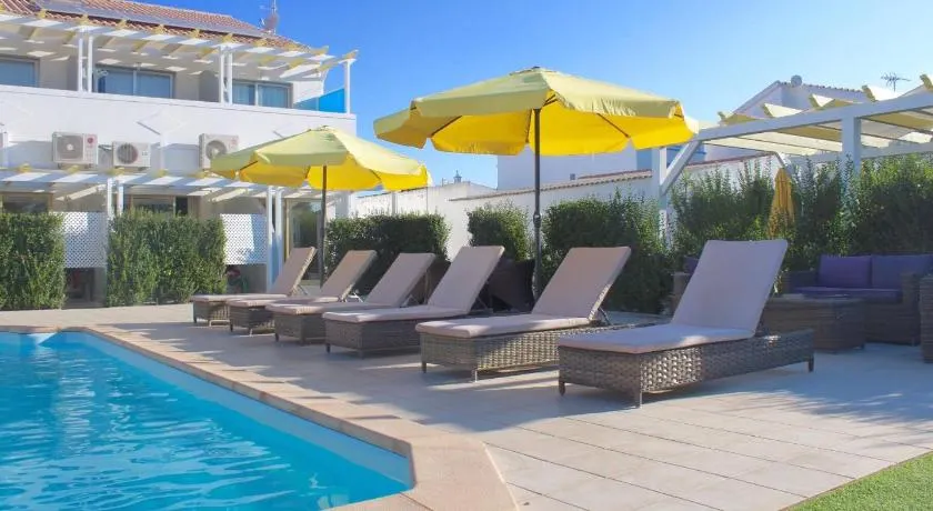 Hotel Quinta Da Rosa Linda - Image 1